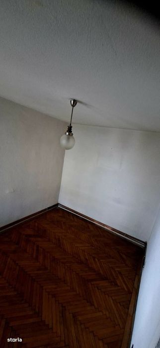 3 camere EXERCIȚIU , Decomandat / Centrală , Amplasament EXCELENT