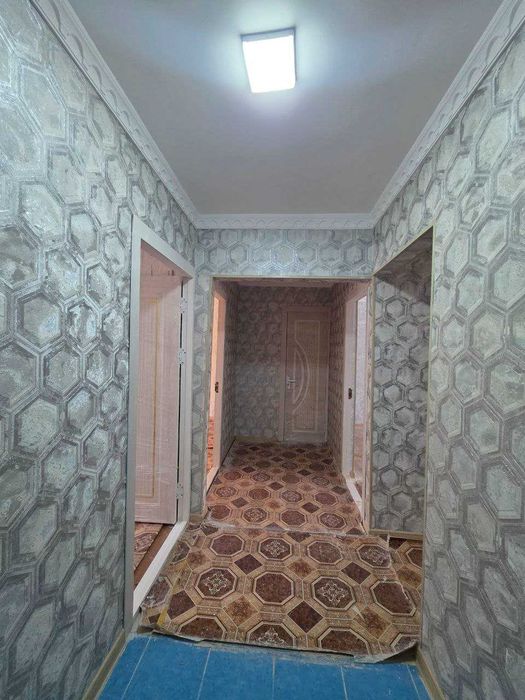Продаётся 3х комн квартира на 1 этаже Ор-р Динамо базарчик