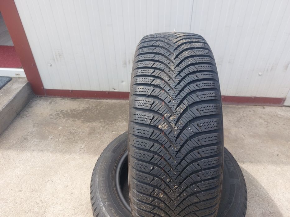 100 lei bucata! Doua anvelope M+S/IARNA 195 60 15 Hankook! 7 mm