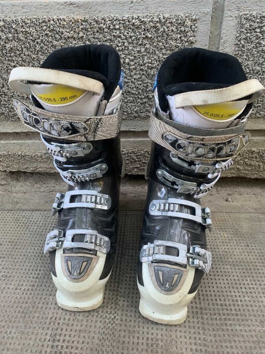 Clapari ski schi Atomic Hawx marime EUR:38 Mondo:25 295mm