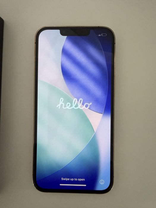 IPhone 13 Pro  в кутия с оригинални аксесоари