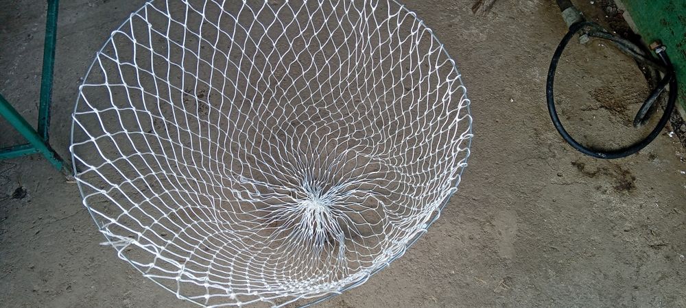 Plasa minciog împletit manual