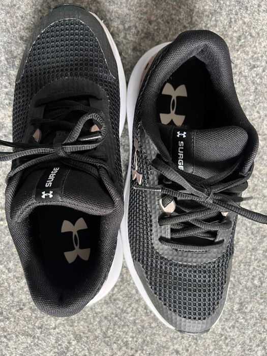 Спортни обувки Under Armour