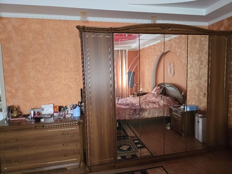 Продаётся спальный гарнтиур