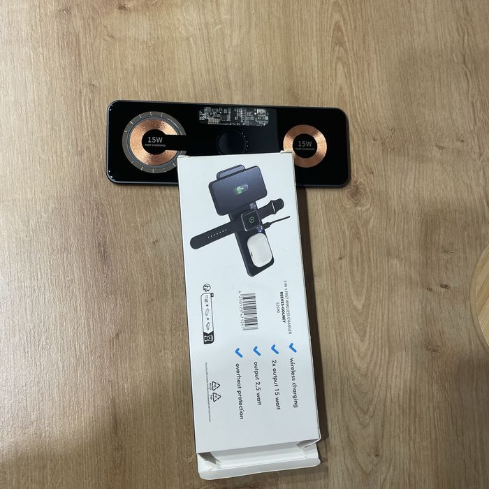 3-IN-1 Fast Wireless Charger