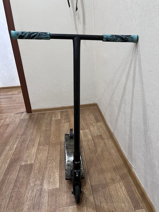 Трюковой самокат Tech Team Voodoo