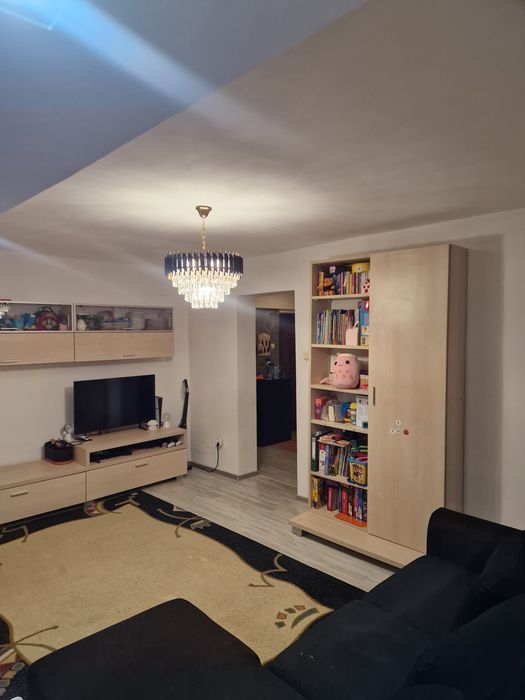 Apartament 4 camere cartier Tudor