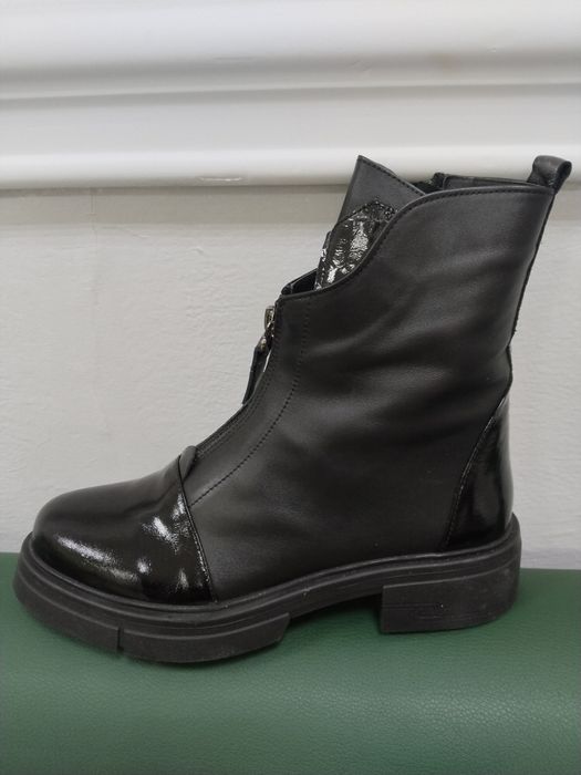 Продам обувь новая