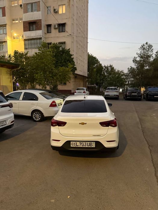 Chevrolet onix 2024 premier plus 3 ta detalda kraska bor tayyor mowina