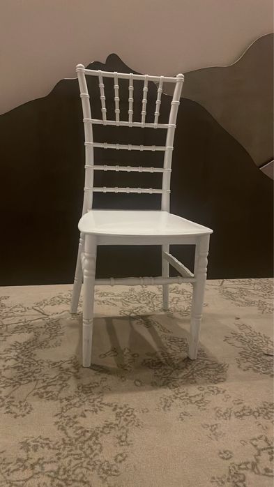 Chiavari scaune