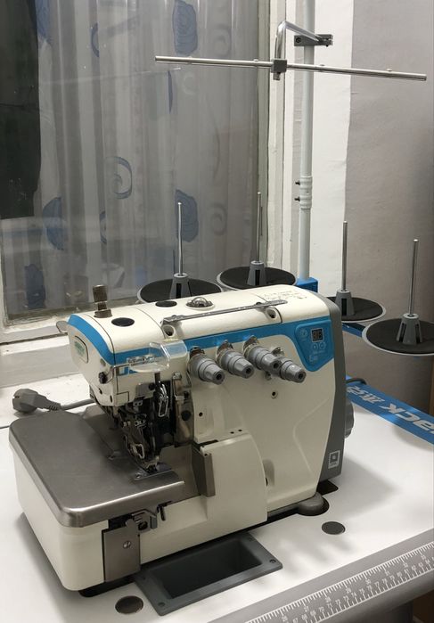 Аверлок E4S Jack. Состояние новое