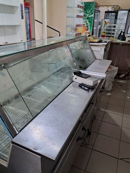 Холодильная ветрина