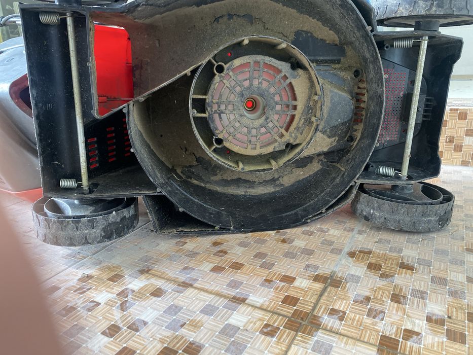 Газонокасилка электрическая б/у