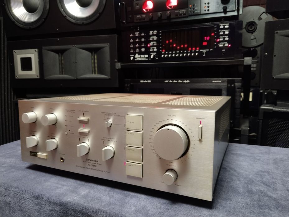 Pioneer A-150 stereo