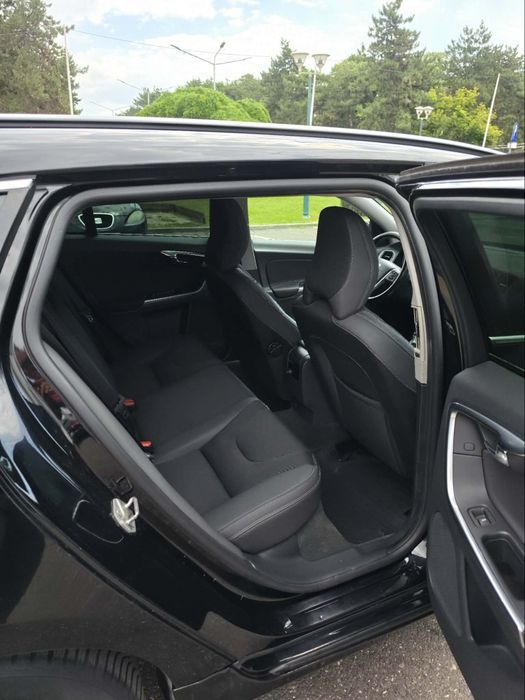 VOLVO V60 2015 — imagine 5