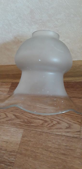 Плафоны  разные  , 2 шт. одинаковые