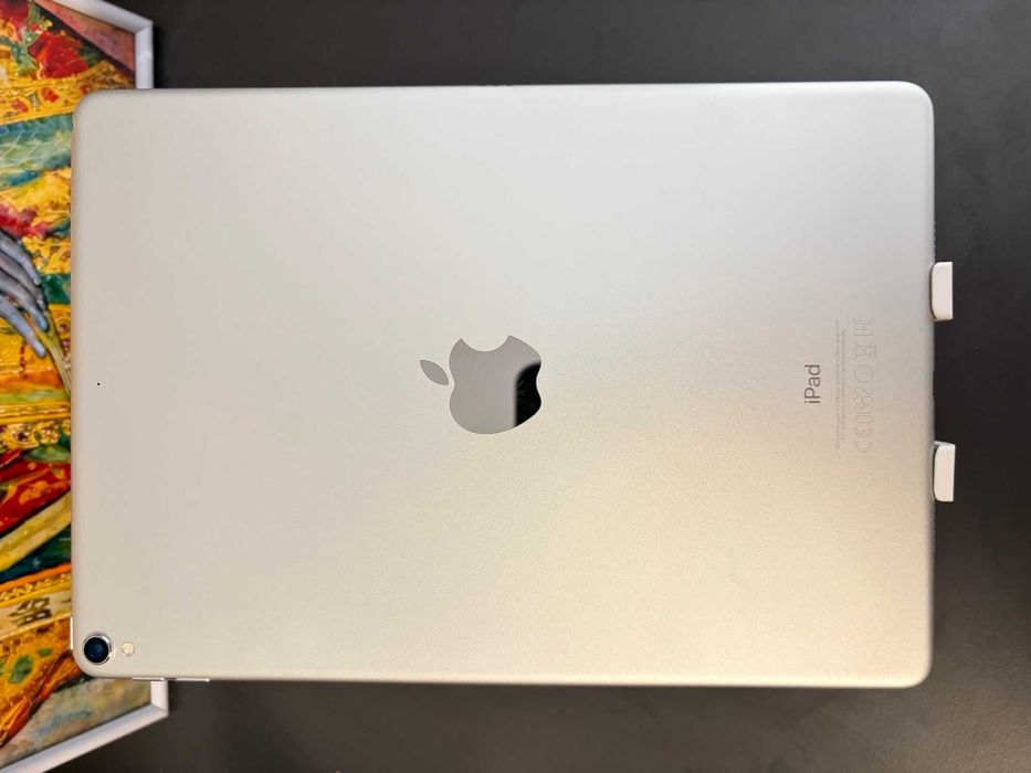 Apple iPad Pro 1gen A1701 10.5' 64GB WiFi / Silver [4GB RAM]