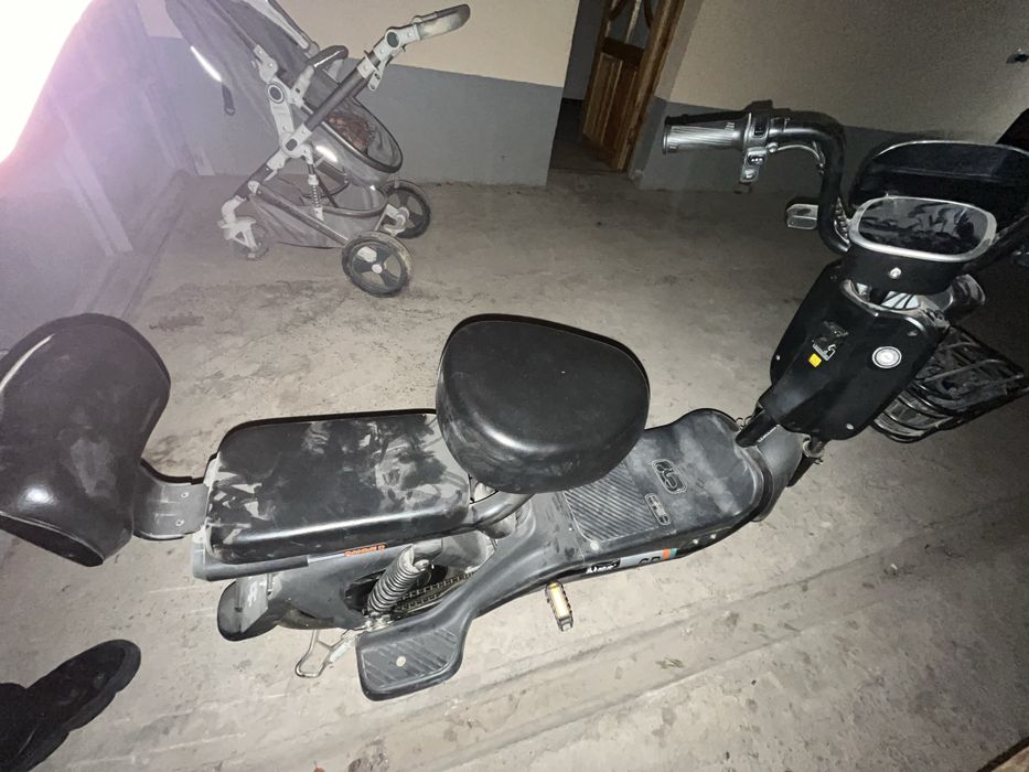 Srochna sotilad skiter elektor pedali bor