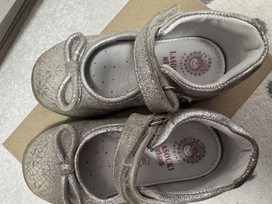 Pantofi / Pantofiori eleganti Lasocki Kids argintii cu fundiță - Piele - Mărimea 22