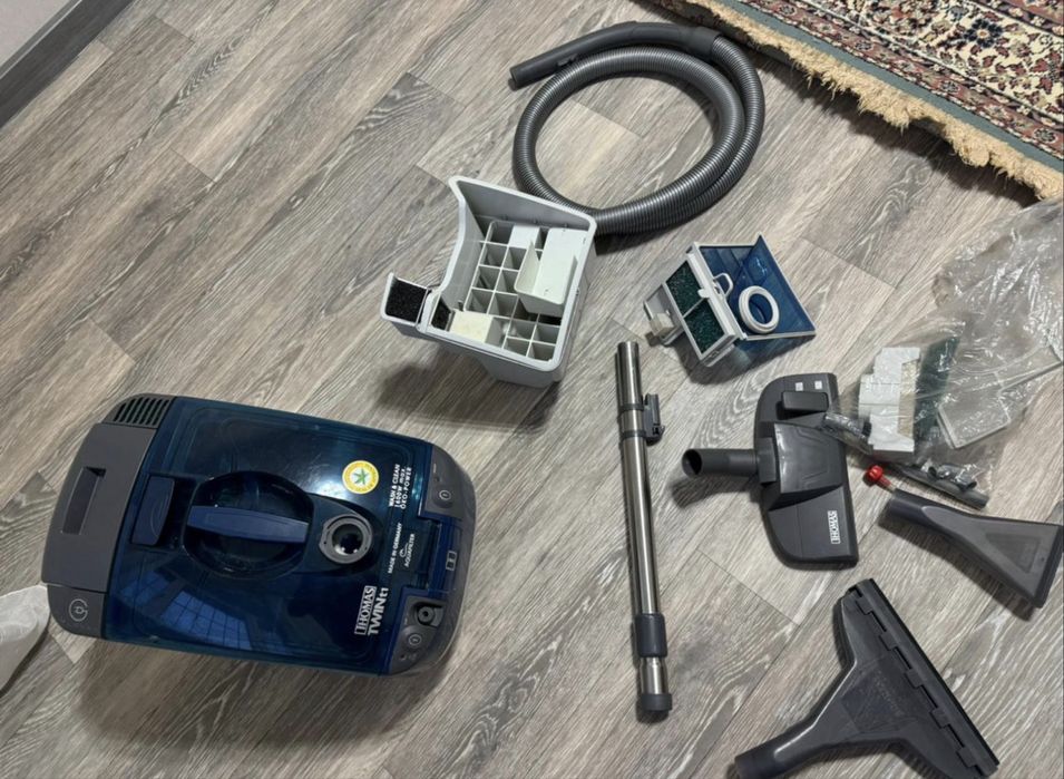 Продам моющий пылесос Thomas