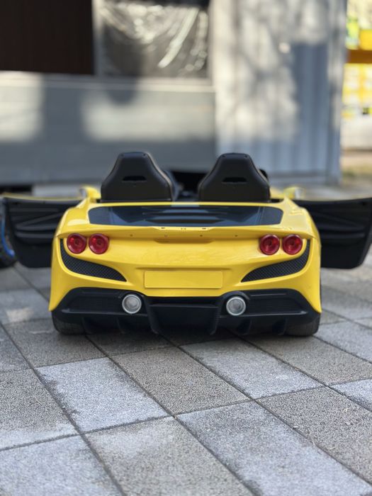 Ferrari F8 detski moshina