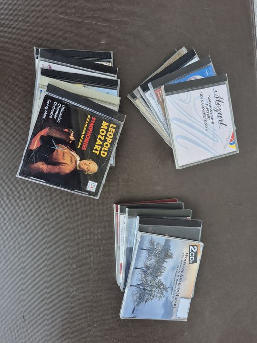 Vand 30 CD muzică clasică mixta de colectie