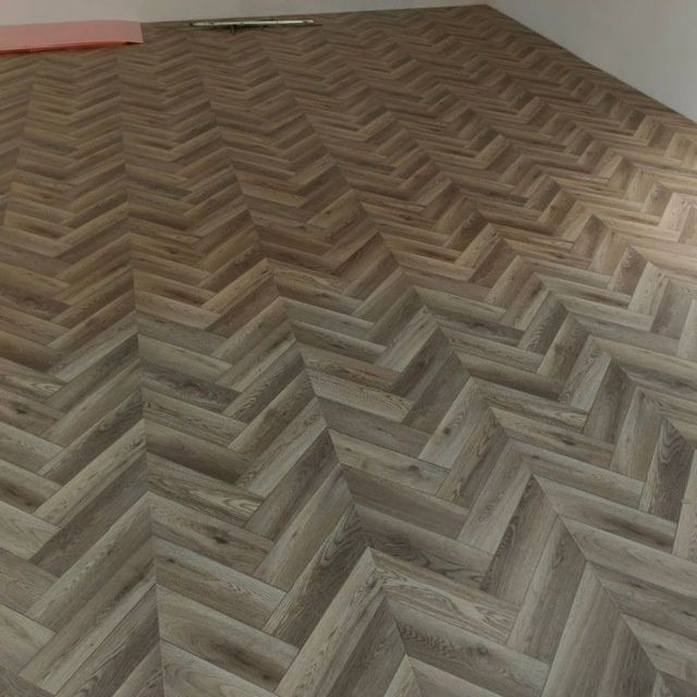 Laminat, linoleum, ustanovka