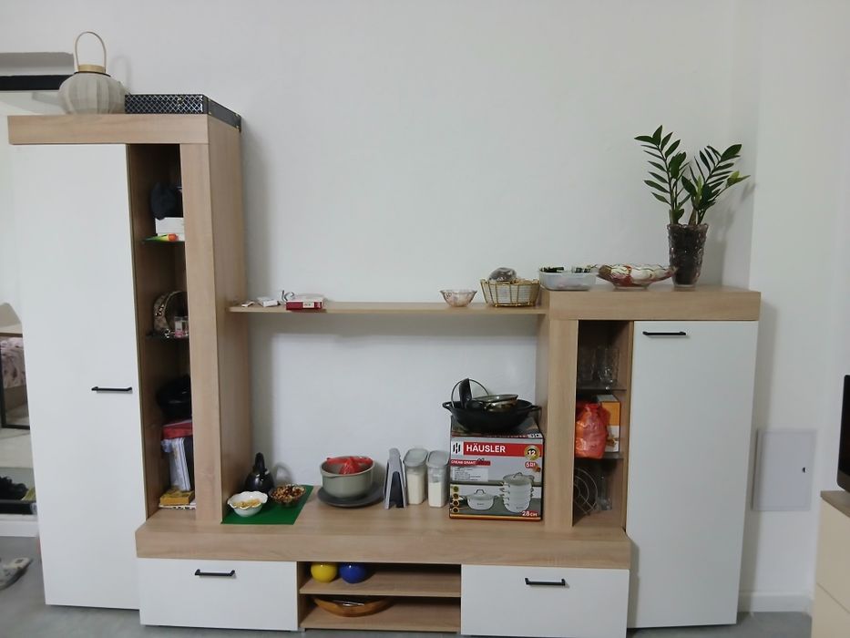 Продам стенку новая дерево!