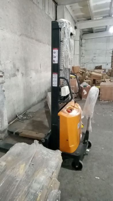 Электрический штабелер самоходный КАРА ЭЛЕКТРОКАРА