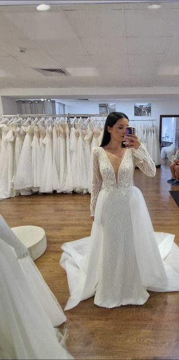 Vând rochie de mireasă