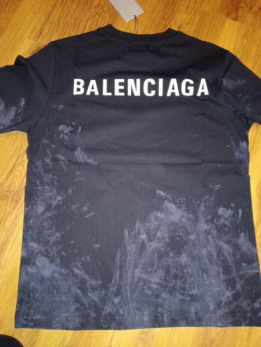 Trocou Balenciaga