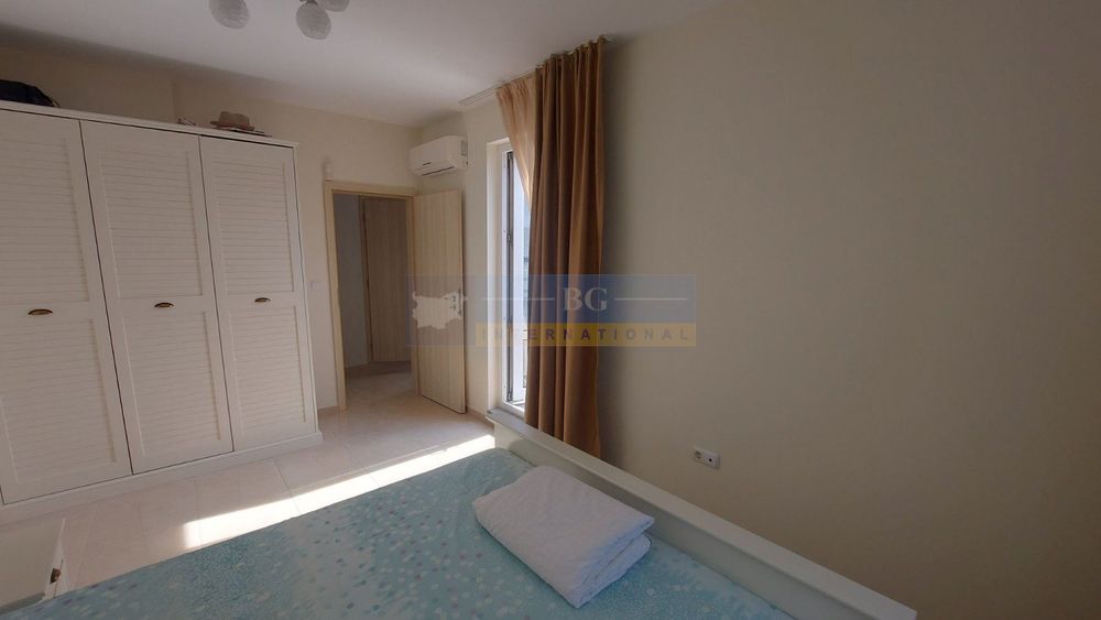 Продава се Тристаен апартамент в Поморие - 96 кв.м за 967 €/кв.м - Снимка #1