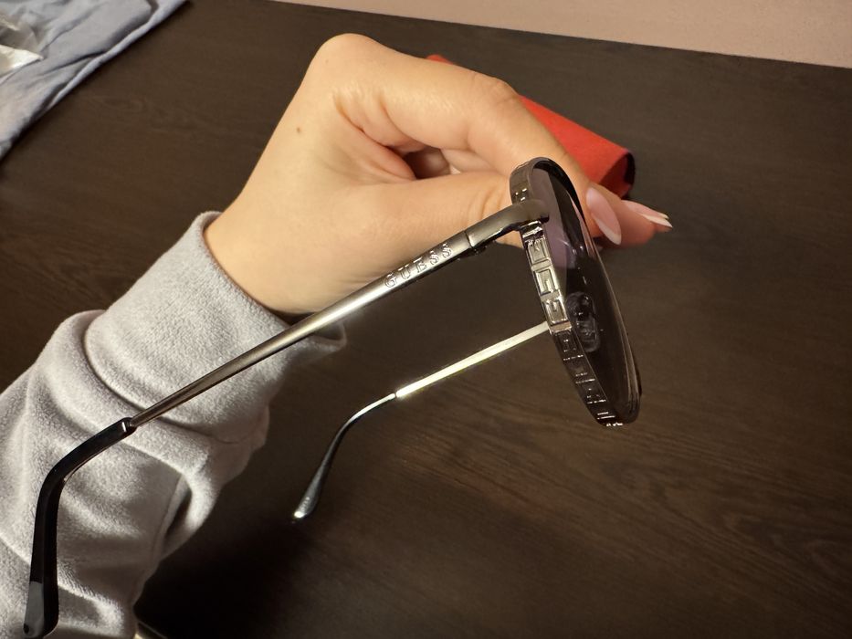 Дамски очила Guess