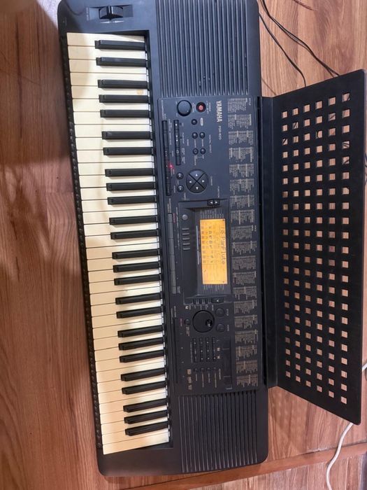 Продам синтезатор Yamaha-psr620