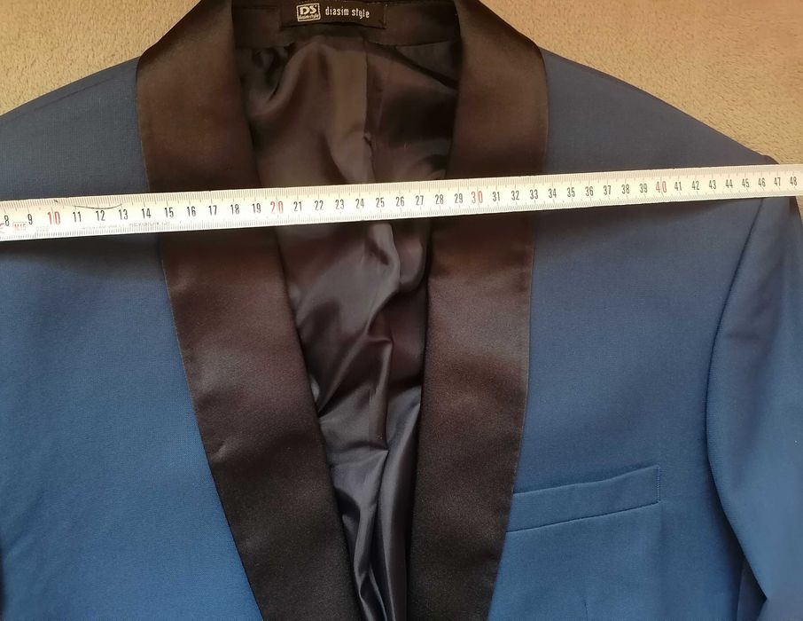 Costum bărbat elegant