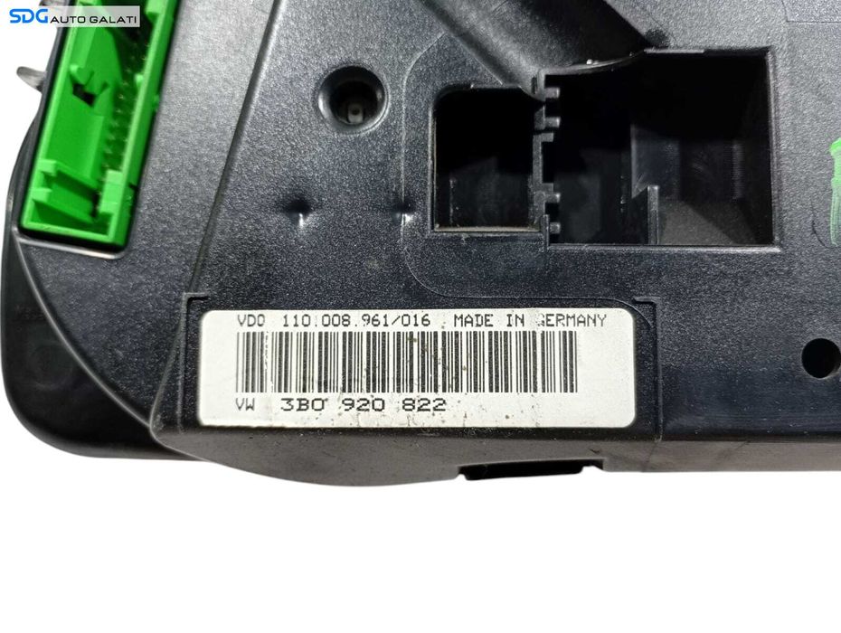 Ceas Ceasuri Cluster Instrumente Bord Volkswagen Passat B5 1.8 Benzina 1997 - 2001 Cod 3B0920822 [LC0608] [LC0610]