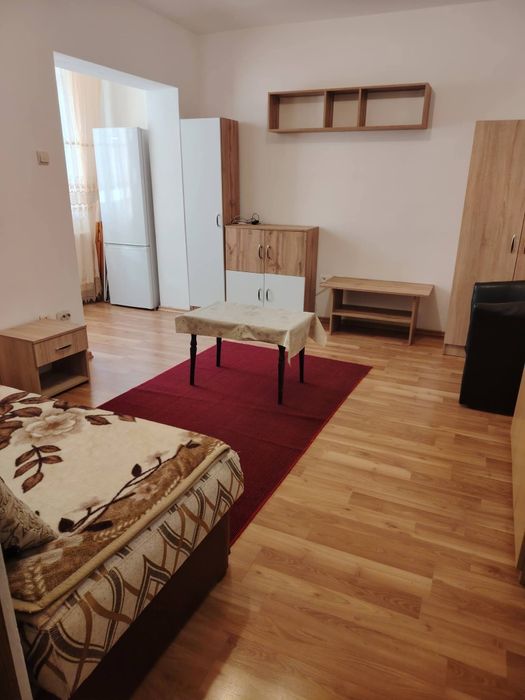 Garsoniera de inchiriat C Moldovei
