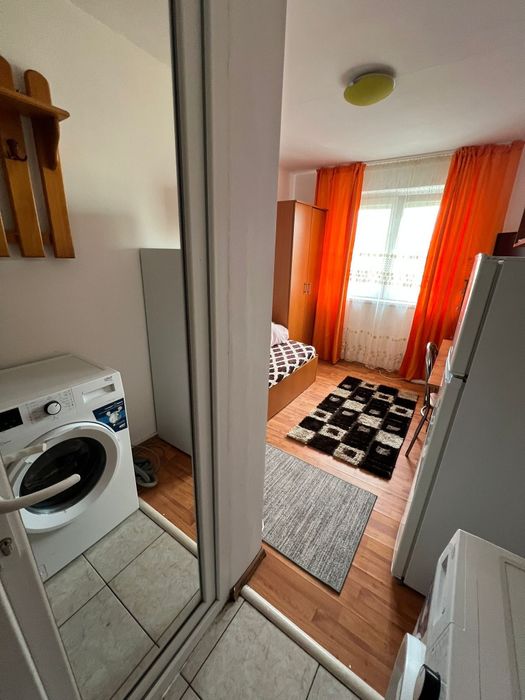 Închiriez garsonieră confort 2