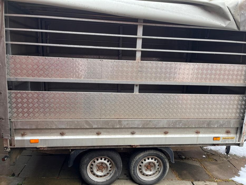 Vând remorcă humbaur cu sistem de frânare ,2000kg