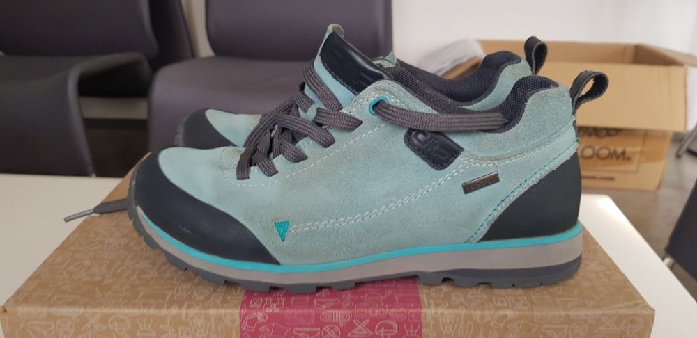 Продавам туристически обувки CMP Elettra Low №37