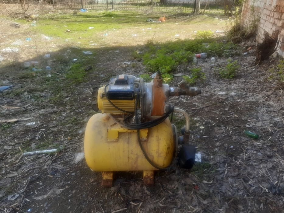 Вакуумный насос продам
