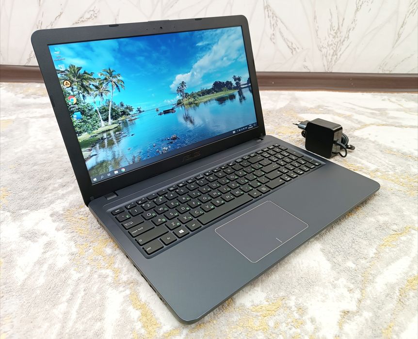 НОУТБУК Asus Core i7 / Современный.