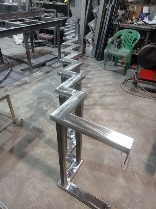 Металлические лестницы Temir Zina Lesnetsa zinapoya