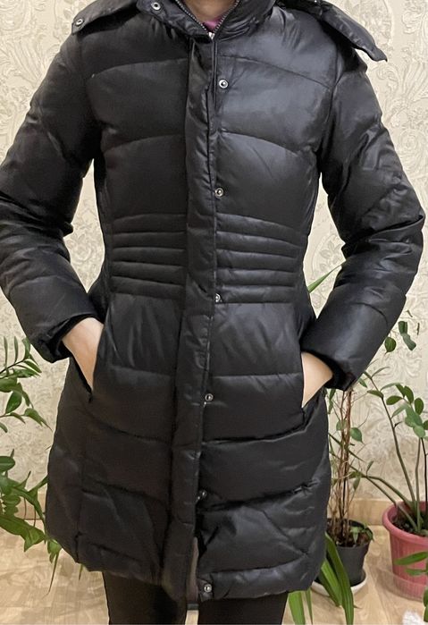 Продам зимний пуховик Adidas оригинал