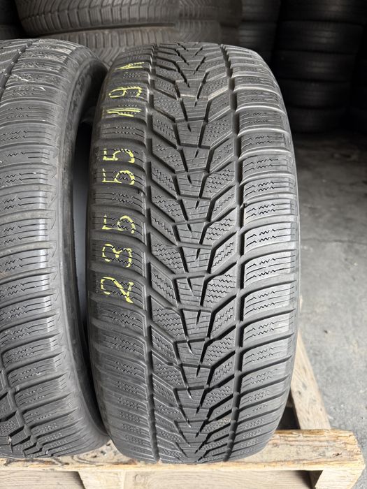 2 anvelope iarna 235/55/19 , Hankook , 6 mm !