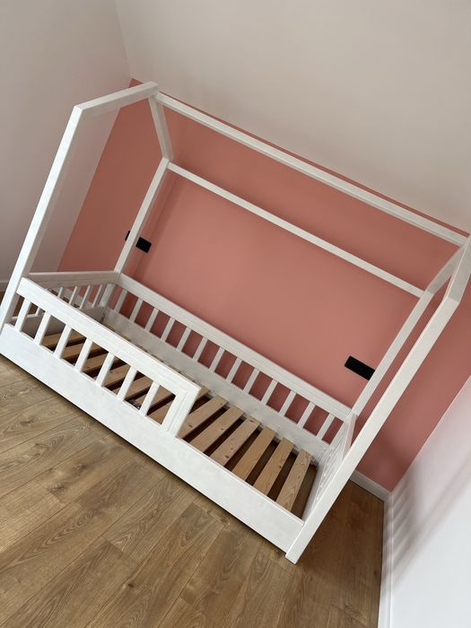 Pat tip casuta montessori