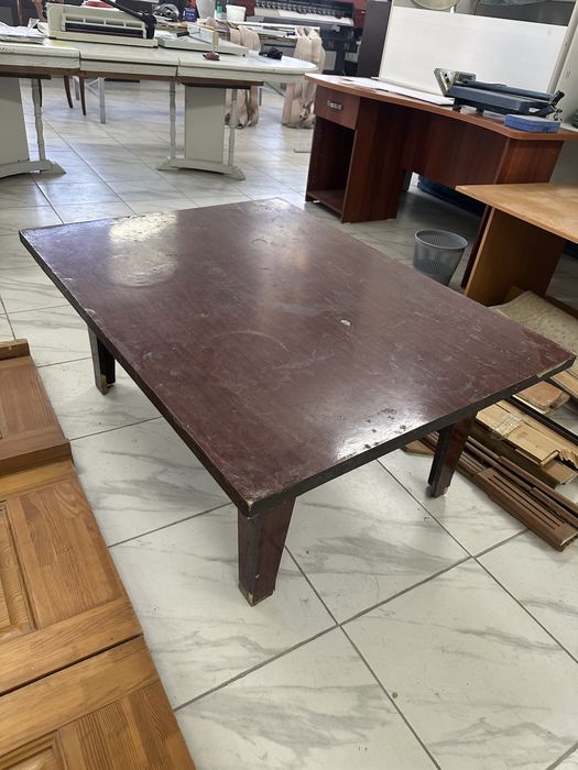 Стол деревянный