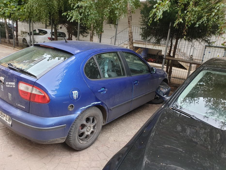 Seat leon  1.4 benzina sau dezmembrez