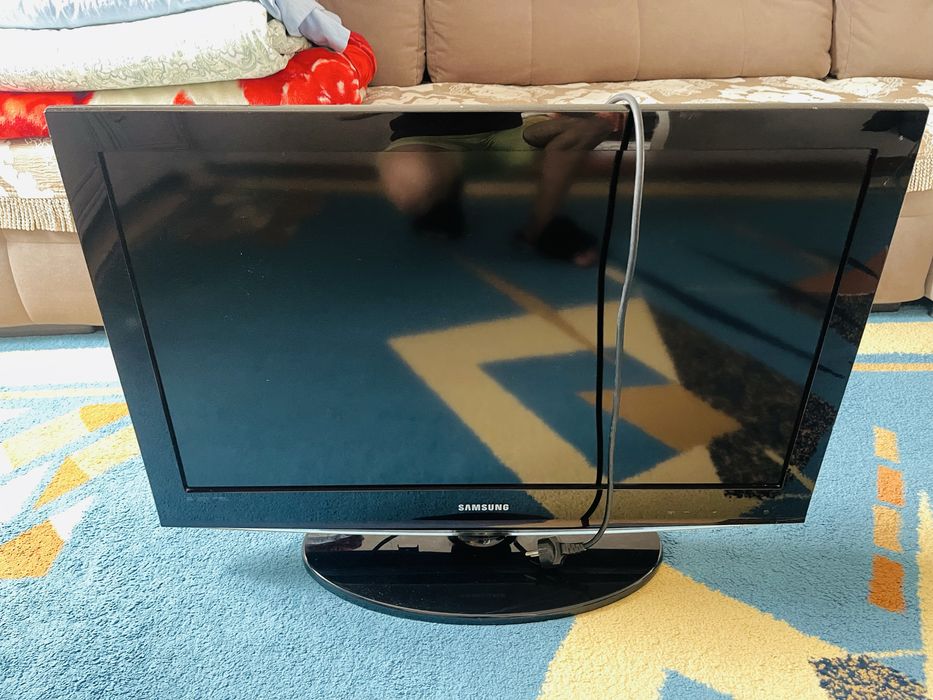 Продам телевизор Samsung