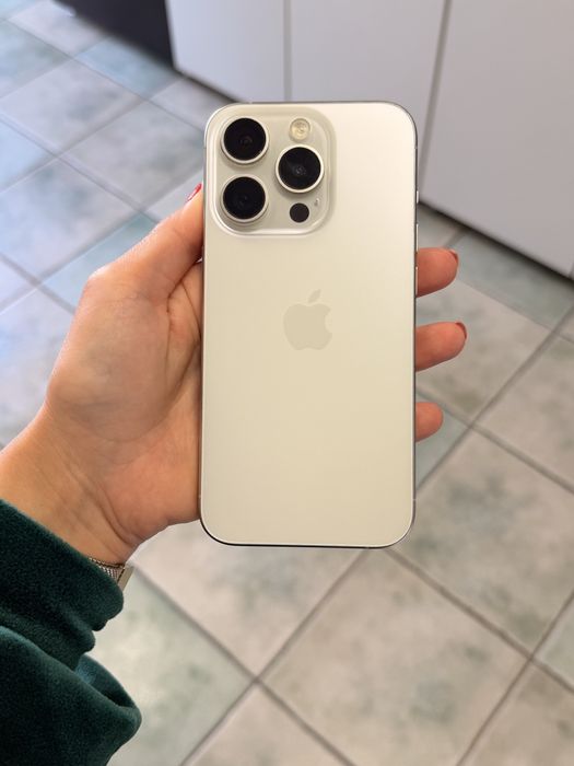 Телефон Iphone 15 pro 256GB